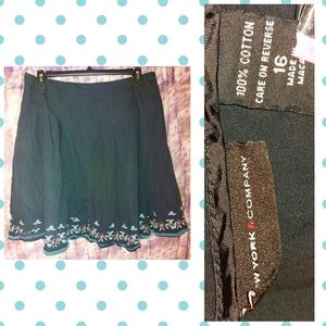 New York & Company Black w/Multicolor Floral Embroidered Trim A-Line Skirt Sz 16